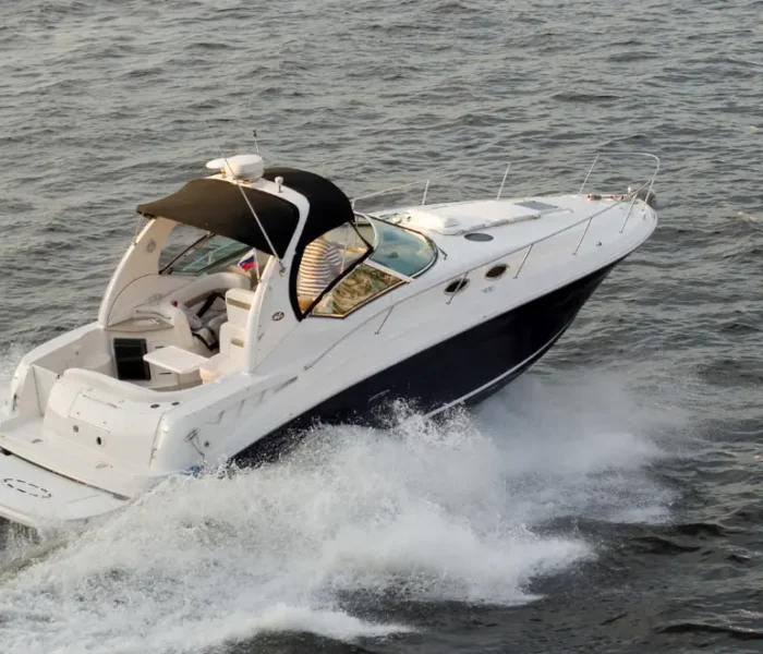 What is the fuel consumption of speedboats