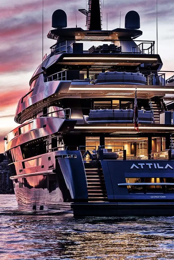 attila yacht